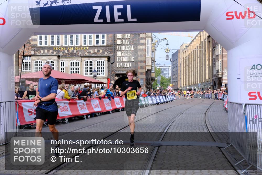 13.09.2026 - 21. swb-Marathon Bremen Tim E. http://msf.ph/oto/10303656 13.09.2026 10:46:53 Ziel 10590, 10897, 11110, 11155, 11287, 11356, 12035, 13511 meine-sportfotos.de
