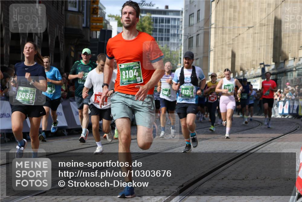13.09.2026 - 21. swb-Marathon Bremen Strokosch-Dieckow http://msf.ph/oto/10303676 13.09.2026 13:30:02 Ziel 124, 716, 1073, 1243, 1581, 1861, 2076, 2289, 3030, 3320, 3618, 3667, 4115, 4575, 4576, 5244, 6006, 6127, 6384, 6725, 6930, 7079, 7093, 7384, 7426, 7884, 8481, 8594, 8612, 8771, 8899, 9049, 9534, 9747, 9770, 10013, 13031, 881, 1308, 1909, 1938, 2364, 4763, 5039, 5615, 6225, 6720, 6942, 6992, 6994, 7184, 7609, 7932, 7966, 8115, 8441, 9125, 9529 meine-sportfotos.de