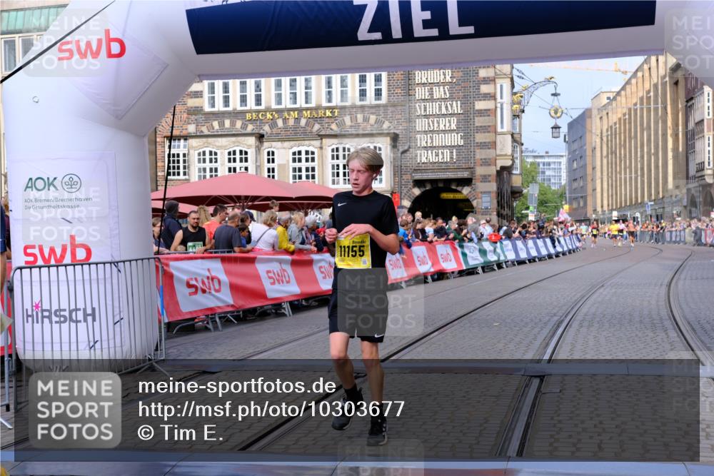 13.09.2026 - 21. swb-Marathon Bremen Tim E. http://msf.ph/oto/10303677 13.09.2026 10:46:54 Ziel 10590, 10897, 11110, 11155, 11287, 11356, 12035, 13511 meine-sportfotos.de