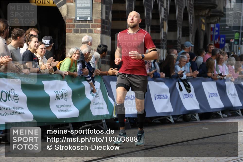 13.09.2026 - 21. swb-Marathon Bremen Strokosch-Dieckow http://msf.ph/oto/10303688 13.09.2026 12:56:18 Ziel 1583, 2072, 5163, 10034, 13080, 1212, 13224 meine-sportfotos.de