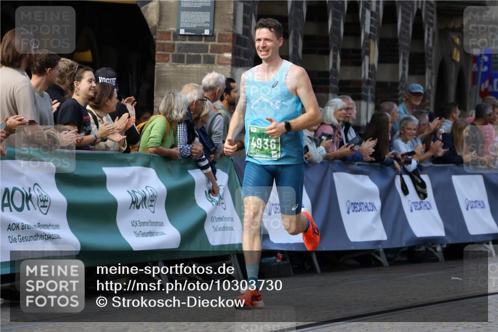 13.09.2026 - 21. swb-Marathon Bremen Strokosch-Dieckow http://msf.ph/oto/10303730 13.09.2026 12:56:33 Ziel 250, 6630, 901, 1288, 4936 meine-sportfotos.de