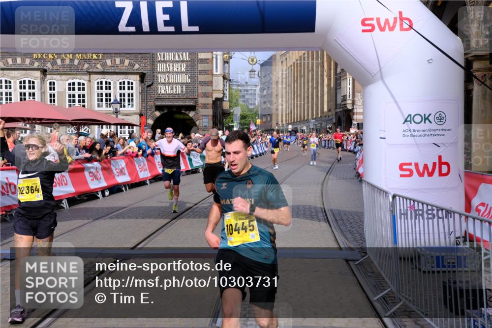 13.09.2026 - 21. swb-Marathon Bremen Tim E. http://msf.ph/oto/10303731 13.09.2026 10:47:08 Ziel 10289, 10445, 10504, 11199, 11212, 11608, 11661, 11783, 12364, 12375 meine-sportfotos.de