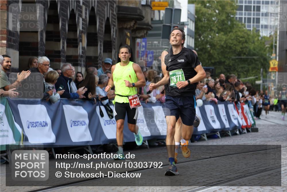13.09.2026 - 21. swb-Marathon Bremen Strokosch-Dieckow http://msf.ph/oto/10303792 13.09.2026 12:56:54 Ziel 901, 1212, 1288, 4936, 13224, 365, 573, 6201, 7671 meine-sportfotos.de