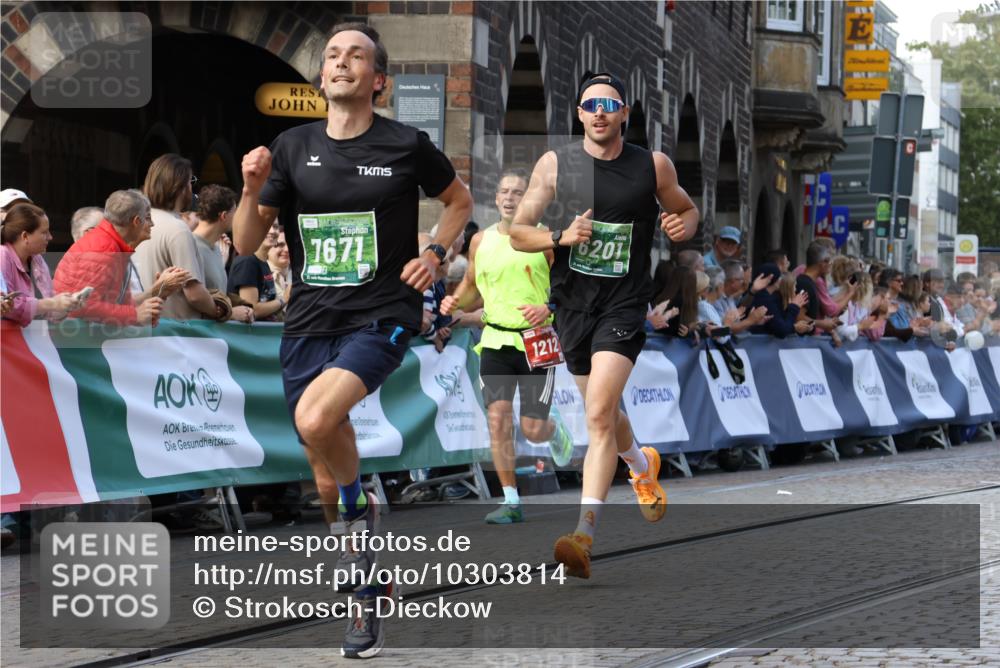 13.09.2026 - 21. swb-Marathon Bremen Strokosch-Dieckow http://msf.ph/oto/10303814 13.09.2026 12:56:56 Ziel 901, 1212, 1288, 4936, 13224, 365, 573, 850, 3368, 6201 meine-sportfotos.de