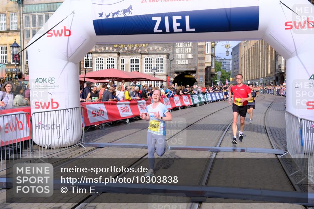 13.09.2026 - 21. swb-Marathon Bremen Tim E. http://msf.ph/oto/10303838 13.09.2026 10:47:16 Ziel 10289, 10445, 10504, 11060, 11199, 11212, 11344, 11608, 11661, 11783, 12364, 12375, 12415, 12470, 13613 meine-sportfotos.de