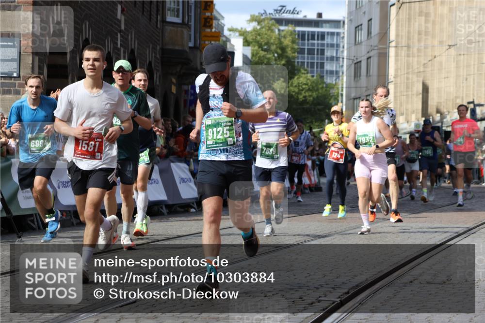 13.09.2026 - 21. swb-Marathon Bremen Strokosch-Dieckow http://msf.ph/oto/10303884 13.09.2026 13:30:04 Ziel 109, 124, 454, 716, 1073, 1173, 1243, 1581, 1861, 2289, 3030, 3320, 3618, 3667, 3908, 4115, 4524, 4575, 4576, 6006, 6127, 6384, 6725, 6930, 7079, 7093, 7384, 7884, 8267, 8481, 8594, 8612, 8771, 8899, 9049, 9534, 9747, 9770, 10013, 13031, 881, 1909, 1938, 2364, 4763, 5615, 6225, 6942, 6992, 6994, 7184, 7609, 7932, 7966, 8115, 8441, 9015, 9529 meine-sportfotos.de