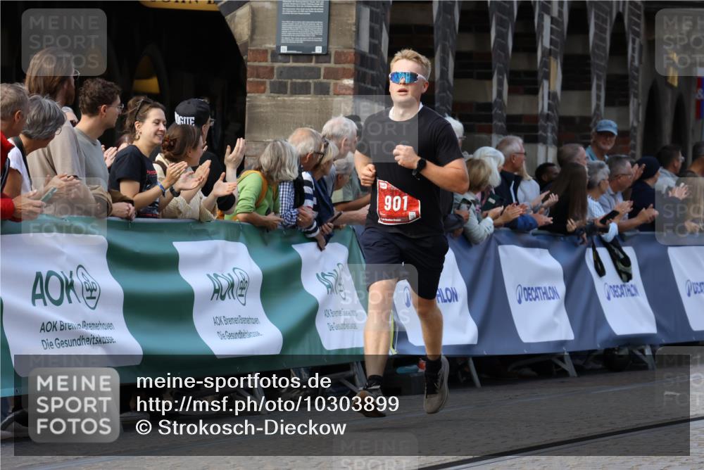 13.09.2026 - 21. swb-Marathon Bremen Strokosch-Dieckow http://msf.ph/oto/10303899 13.09.2026 12:57:06 Ziel 901, 1288, 4936, 7118, 7671, 850, 3368, 5912 meine-sportfotos.de