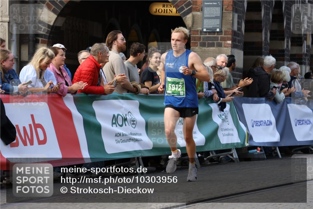 13.09.2026 - 21. swb-Marathon Bremen Strokosch-Dieckow http://msf.ph/oto/10303956 13.09.2026 12:57:13 Ziel 365, 573, 6201, 7118, 7671, 1875, 2986, 5912, 6264 meine-sportfotos.de