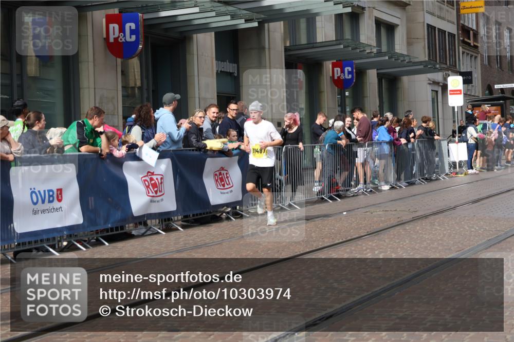 13.09.2026 - 21. swb-Marathon Bremen Strokosch-Dieckow http://msf.ph/oto/10303974 13.09.2026 10:52:00 Ziel 10588, 10761, 10958, 11371, 11487, 11604, 11605, 11610, 11669, 12319, 13578, 10162, 10183, 10218, 10281, 10348, 10467, 10641, 11273, 11277, 11285, 11376, 11542, 11555, 11685, 11733, 11777, 11784, 11869, 11877, 11962, 12329, 12349 meine-sportfotos.de