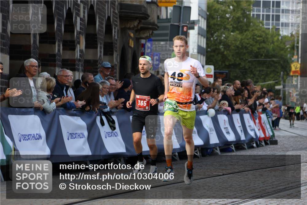 13.09.2026 - 21. swb-Marathon Bremen Strokosch-Dieckow http://msf.ph/oto/10304006 13.09.2026 12:57:26 Ziel 365, 573, 850, 3368, 5912, 6201, 7671, 919, 2986, 4795, 6264 meine-sportfotos.de
