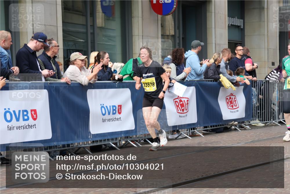13.09.2026 - 21. swb-Marathon Bremen Strokosch-Dieckow http://msf.ph/oto/10304021 13.09.2026 10:52:09 Ziel 10761, 10812, 10906, 10958, 11109, 11350, 11371, 11604, 11605, 11610, 11669, 12319, 12361, 12439, 12533, 13578, 10183, 10218, 10588, 10641, 11277, 11285, 11376, 11487, 11555, 11685, 11777, 11784, 11869, 11877, 11962, 12349, 13578 meine-sportfotos.de