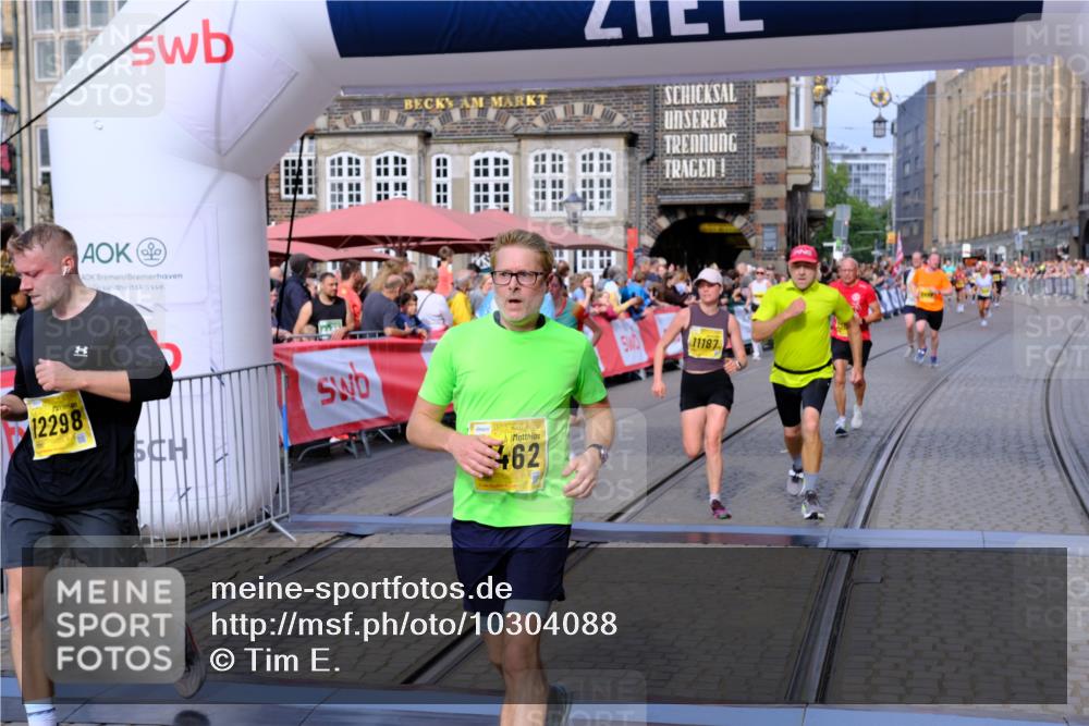 13.09.2026 - 21. swb-Marathon Bremen Tim E. http://msf.ph/oto/10304088 13.09.2026 10:47:34 Ziel 10189, 10310, 10319, 10744, 10898, 11187, 11269, 11462, 11650, 11651, 11814, 12048, 12195, 12298, 12415, 12470, 13528, 13545, 13589, 13613 meine-sportfotos.de