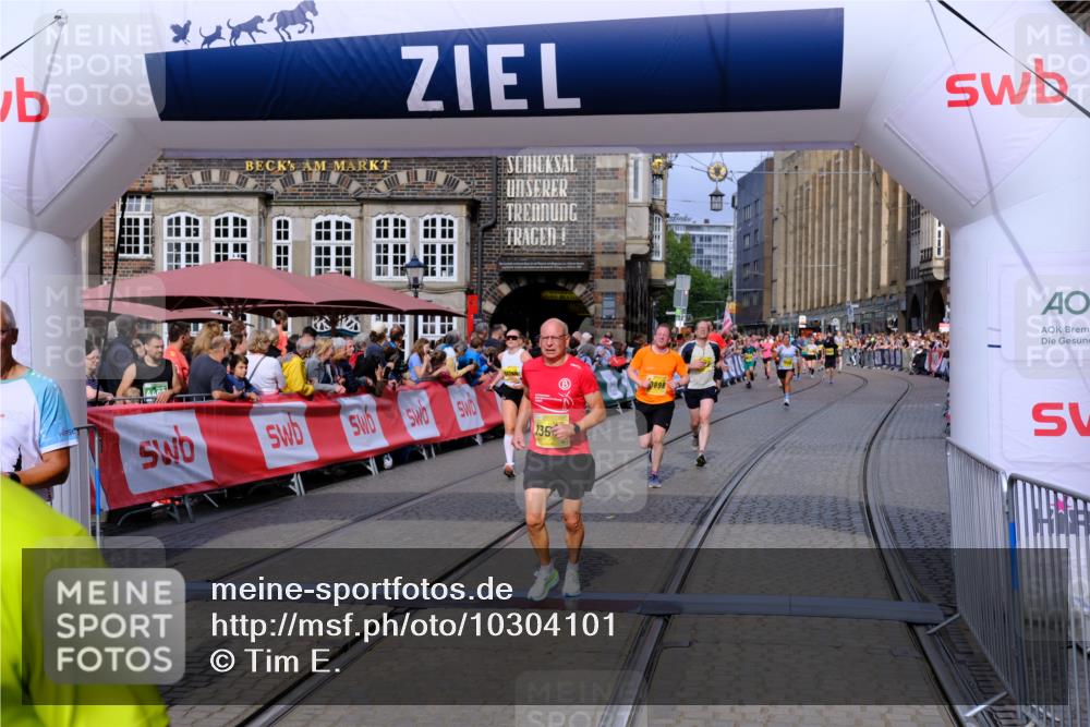 13.09.2026 - 21. swb-Marathon Bremen Tim E. http://msf.ph/oto/10304101 13.09.2026 10:47:36 Ziel 10189, 10310, 10319, 10744, 10898, 11187, 11269, 11462, 11650, 11651, 11814, 12048, 12195, 12298, 12415, 12470, 13528, 13545, 13589 meine-sportfotos.de
