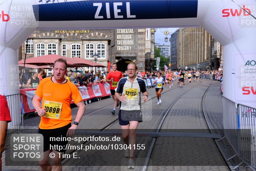 13.09.2026 - 21. swb-Marathon Bremen Tim E. http://msf.ph/oto/10304155 13.09.2026 10:47:40 Ziel 10189, 10270, 10310, 10319, 10807, 10898, 11187, 11269, 11462, 11469, 11646, 12048, 12195, 12296, 12298, 13521, 13528, 13545, 13589 meine-sportfotos.de