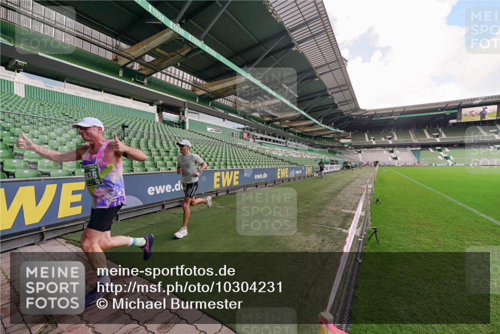 13.09.2026 - 21. swb-Marathon Bremen Michael Burmester http://msf.ph/oto/10304231 13.09.2026 12:49:43 Laufen im Stadion 469, 524, 572, 663, 670, 779, 826, 899, 1349, 1513, 1517, 1605, 1723, 1748, 2052, 2130, 2287, 2288, 2291, 2347, 2360, 2605, 2750, 2844, 2909, 3043, 3110, 3127, 3197, 3276, 3330, 3625, 3647, 3973, 4033, 4082, 4247, 4384, 4732, 4743, 4852, 4898, 4990, 5111, 5314, 5377, 5383, 5424, 5517, 5570, 5585, 5594, 5620, 5636, 5648, 6267, 6652, 6668, 6692, 6842, 6901, 6906, 6951, 7064, 7109, 7115, 7121, 7636, 7876, 8877, 8973, 9035, 9429, 195 meine-sportfotos.de