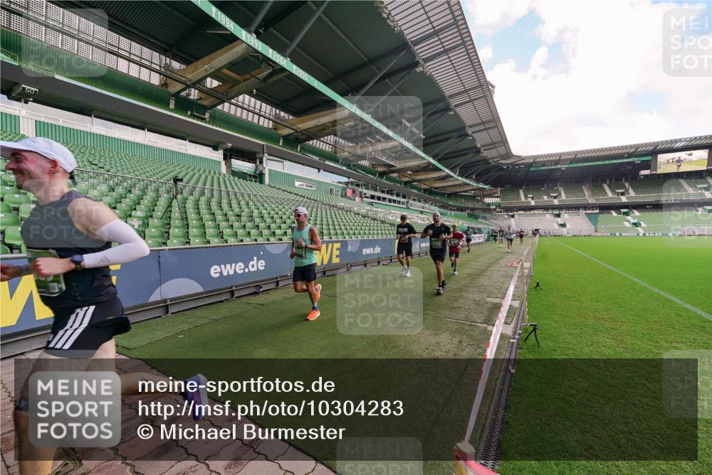 13.09.2026 - 21. swb-Marathon Bremen Michael Burmester http://msf.ph/oto/10304283 13.09.2026 12:50:21 Laufen im Stadion 335, 469, 524, 663, 670, 771, 779, 899, 1510, 1513, 1517, 1605, 1613, 1723, 1748, 1970, 1998, 2052, 2130, 2287, 2288, 2291, 2295, 2347, 2360, 2442, 2444, 2750, 2909, 3043, 3197, 3330, 3484, 3625, 3647, 3808, 3959, 3973, 4023, 4033, 4247, 4368, 4384, 4473, 4559, 4743, 4852, 4888, 4898, 4990, 5066, 5111, 5155, 5314, 5377, 5383, 5517, 5532, 5570, 5585, 5594, 5620, 5627, 5636, 5648, 5696, 6267, 6471, 6652, 6668, 6692, 6842, 6901, 6906, 7109, 7115, 7121, 8033, 195 meine-sportfotos.de