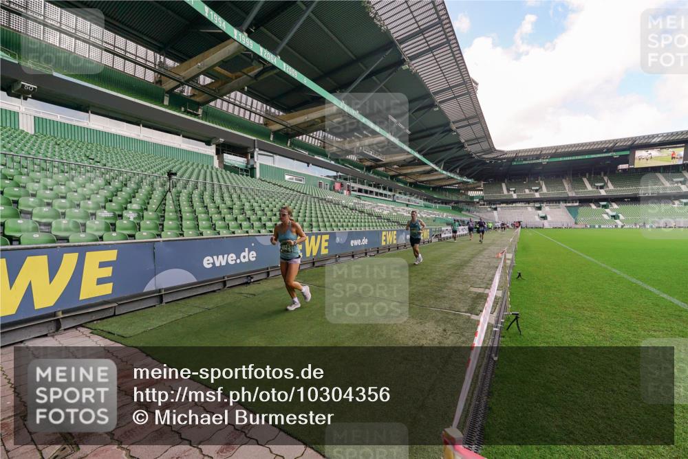 13.09.2026 - 21. swb-Marathon Bremen Michael Burmester http://msf.ph/oto/10304356 13.09.2026 12:50:58 Laufen im Stadion 335, 469, 663, 670, 734, 771, 779, 1043, 1125, 1146, 1162, 1455, 1510, 1513, 1517, 1605, 1613, 1970, 1998, 2052, 2130, 2288, 2291, 2295, 2347, 2360, 2442, 2444, 2447, 2759, 3440, 3484, 3625, 3647, 3703, 3808, 3959, 4023, 4165, 4368, 4384, 4429, 4473, 4559, 4571, 4582, 4727, 4781, 4782, 4888, 4895, 5066, 5079, 5111, 5155, 5168, 5314, 5377, 5379, 5383, 5521, 5532, 5585, 5620, 5627, 5636, 5696, 6267, 6274, 6471, 6652, 6668, 6901, 6906, 7109, 7115, 7121, 8033, 8798 meine-sportfotos.de