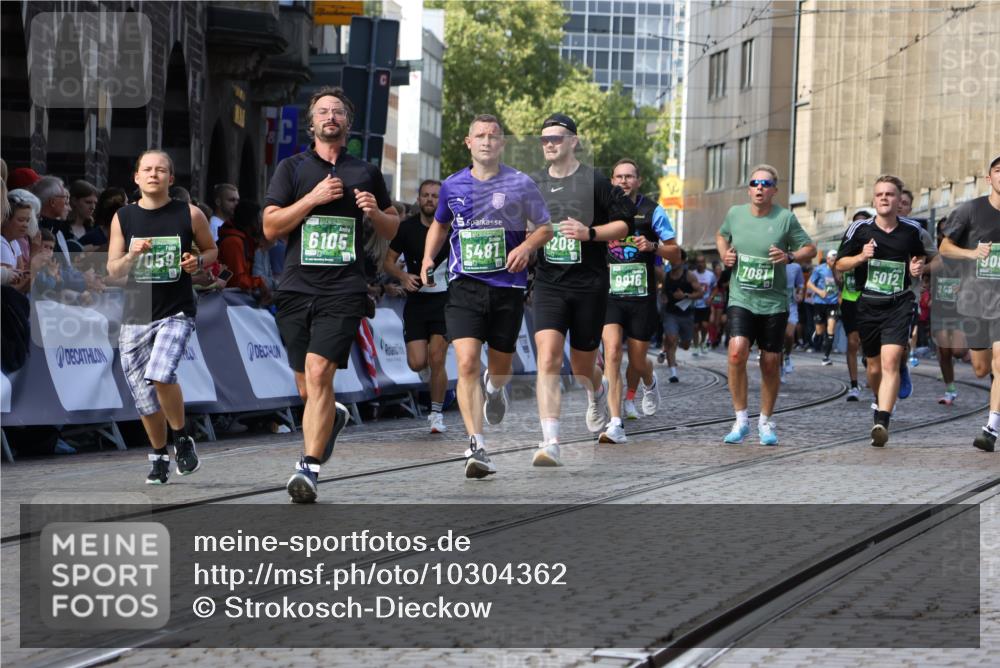 13.09.2026 - 21. swb-Marathon Bremen Strokosch-Dieckow http://msf.ph/oto/10304362 13.09.2026 13:24:06 Ziel 135, 342, 2288, 2485, 2490, 2517, 2560, 2627, 3642, 3856, 4601, 4671, 5011, 5116, 5146, 5231, 5908, 6157, 6332, 6648, 6843, 7216, 7357, 7475, 7761, 8051, 8052, 8095, 8290, 10115, 13007, 13197, 776, 909, 1199, 1250, 2295, 2491, 4000, 4559, 5012, 5208, 5481, 5928, 5929, 6105, 7059, 7069, 7081, 8082, 8415, 9087, 9916 meine-sportfotos.de