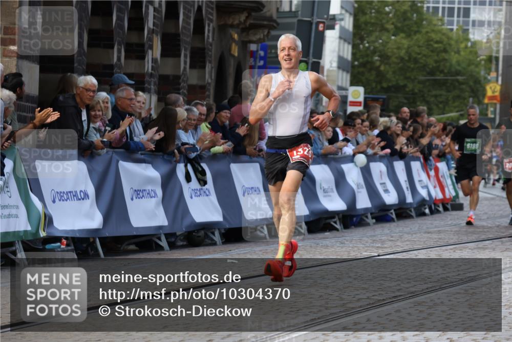 13.09.2026 - 21. swb-Marathon Bremen Strokosch-Dieckow http://msf.ph/oto/10304370 13.09.2026 12:58:22 Ziel 1323, 2073, 2099, 9065, 346, 5672, 6198, 8311, 8394 meine-sportfotos.de