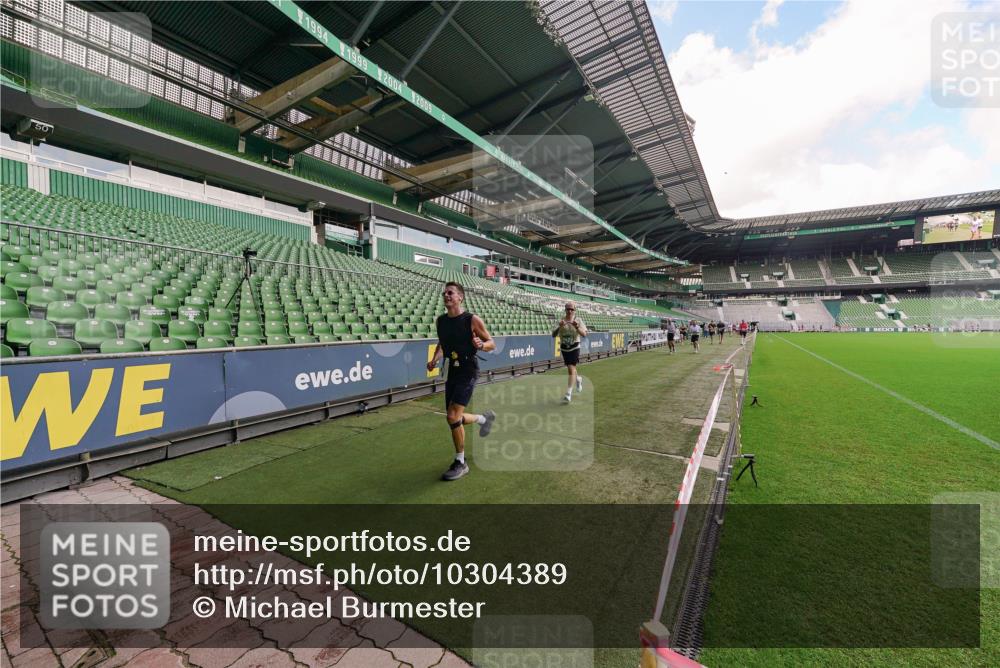 13.09.2026 - 21. swb-Marathon Bremen Michael Burmester http://msf.ph/oto/10304389 13.09.2026 12:51:15 Laufen im Stadion 235, 335, 469, 663, 670, 734, 771, 863, 1043, 1125, 1146, 1162, 1455, 1510, 1513, 1605, 1613, 1970, 1998, 2052, 2130, 2291, 2295, 2347, 2360, 2442, 2444, 2447, 2759, 2847, 3440, 3484, 3566, 3625, 3647, 3703, 3808, 3959, 4023, 4165, 4368, 4429, 4473, 4559, 4571, 4573, 4582, 4727, 4781, 4782, 4888, 4895, 5066, 5079, 5111, 5155, 5168, 5314, 5377, 5379, 5383, 5521, 5532, 5620, 5627, 5636, 5696, 6267, 6274, 6471, 6652, 6668, 6901, 6906, 7121, 8033, 8798 meine-sportfotos.de