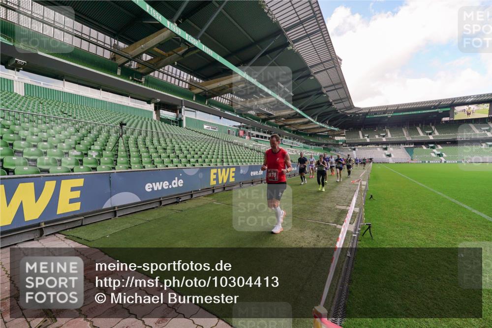 13.09.2026 - 21. swb-Marathon Bremen Michael Burmester http://msf.ph/oto/10304413 13.09.2026 12:51:30 Laufen im Stadion 235, 335, 469, 734, 771, 863, 1043, 1125, 1146, 1162, 1232, 1455, 1492, 1510, 1513, 1613, 1955, 1970, 1998, 2008, 2130, 2291, 2295, 2360, 2442, 2444, 2447, 2759, 2847, 3440, 3484, 3566, 3647, 3703, 3808, 3830, 3899, 3959, 3988, 4023, 4165, 4283, 4368, 4429, 4473, 4475, 4559, 4571, 4573, 4582, 4651, 4727, 4781, 4782, 4888, 4895, 5066, 5079, 5155, 5168, 5314, 5379, 5521, 5532, 5620, 5627, 5636, 5696, 6267, 6274, 6471, 6668, 6901, 8033, 8798 meine-sportfotos.de