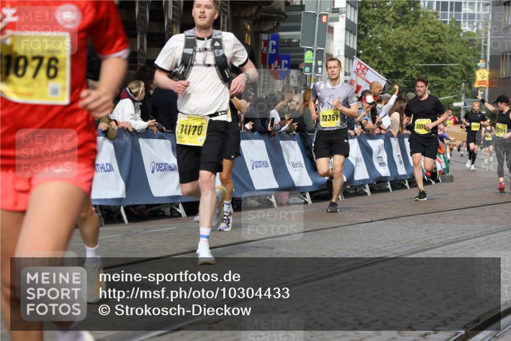 13.09.2026 - 21. swb-Marathon Bremen Strokosch-Dieckow http://msf.ph/oto/10304433 13.09.2026 10:51:00 Ziel 10267, 10764, 11076, 11220, 11276, 11664, 11742, 11753, 11774, 11961, 12052, 12070, 12309, 12488, 13544, 10471, 10515, 10808, 11339, 11503, 11537, 11801, 11973, 12133, 12552 meine-sportfotos.de