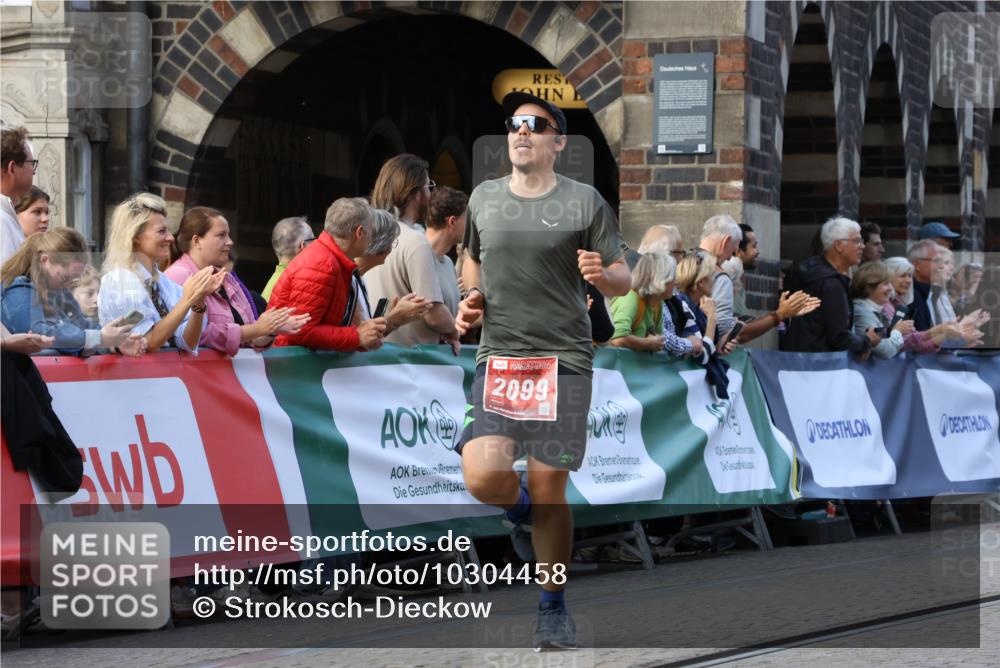 13.09.2026 - 21. swb-Marathon Bremen Strokosch-Dieckow http://msf.ph/oto/10304458 13.09.2026 12:58:29 Ziel 1379, 1604, 1717, 2073, 2099, 9065, 346, 2049, 5672, 8311 meine-sportfotos.de