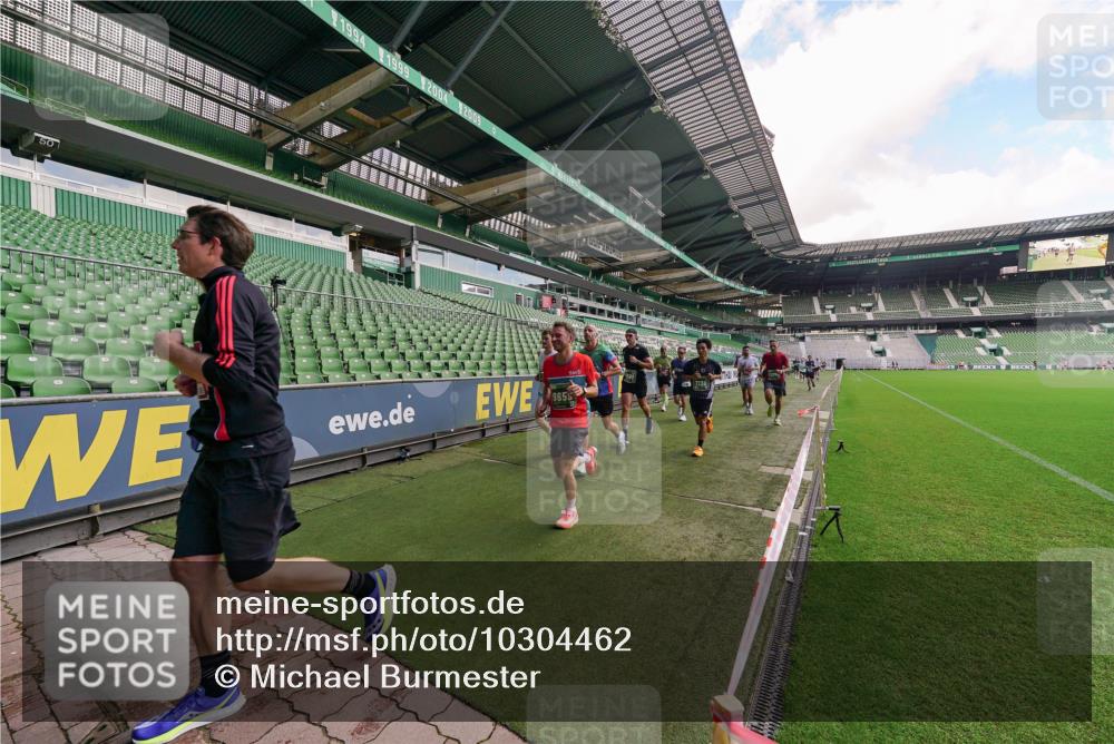 13.09.2026 - 21. swb-Marathon Bremen Michael Burmester http://msf.ph/oto/10304462 13.09.2026 12:51:50 Laufen im Stadion 107, 235, 335, 683, 734, 771, 792, 863, 1033, 1043, 1125, 1146, 1162, 1232, 1455, 1492, 1510, 1613, 1646, 1955, 1970, 1998, 2007, 2008, 2203, 2295, 2442, 2444, 2447, 2480, 2498, 2759, 2767, 2847, 3085, 3149, 3336, 3440, 3448, 3484, 3566, 3703, 3808, 3830, 3899, 3959, 3988, 4023, 4165, 4283, 4368, 4429, 4473, 4475, 4559, 4571, 4573, 4582, 4651, 4727, 4781, 4782, 4888, 4895, 5066, 5079, 5155, 5168, 5379, 5521, 5532, 5620, 5627, 5696, 6274, 6471, 6668, 6901, 8033, 8798 meine-sportfotos.de