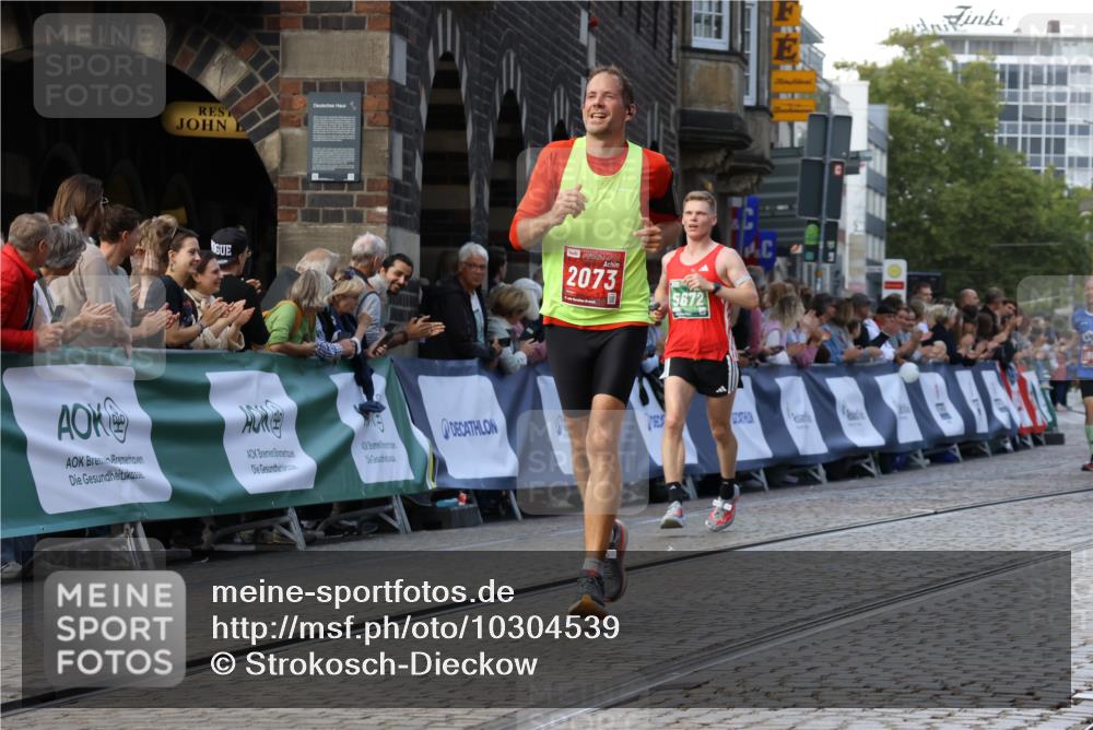 13.09.2026 - 21. swb-Marathon Bremen Strokosch-Dieckow http://msf.ph/oto/10304539 13.09.2026 12:58:34 Ziel 1379, 1472, 1604, 1717, 2073, 2099, 1576, 2049, 5672, 6929 meine-sportfotos.de