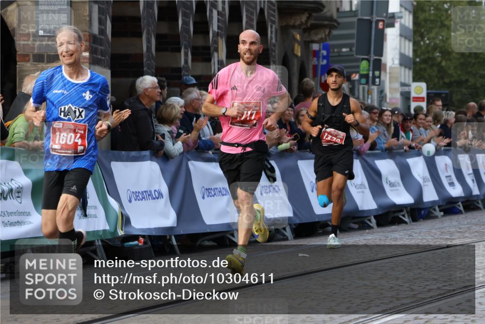 13.09.2026 - 21. swb-Marathon Bremen Strokosch-Dieckow http://msf.ph/oto/10304611 13.09.2026 12:58:39 Ziel 1379, 1472, 1604, 1717, 2073, 6198, 8394, 1576, 3624, 6929, 8065 meine-sportfotos.de