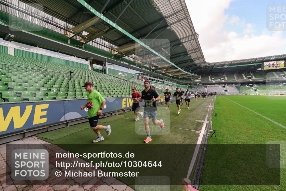 13.09.2026 - 21. swb-Marathon Bremen Michael Burmester http://msf.ph/oto/10304644 13.09.2026 12:53:21 Laufen im Stadion 102, 107, 145, 235, 313, 376, 472, 541, 560, 615, 616, 675, 683, 696, 740, 755, 792, 816, 827, 863, 982, 985, 987, 1033, 1056, 1076, 1207, 1232, 1252, 1297, 1419, 1433, 1445, 1468, 1492, 1528, 1542, 1551, 1646, 1664, 1704, 1707, 1814, 1955, 2007, 2008, 2043, 2055, 2203, 2280, 2350, 2362, 2401, 2422, 2454, 2480, 2498, 2499, 2623, 2701, 2767, 2820, 2858, 2882, 2913, 2971, 2997, 3085, 3149, 3236, 3336, 3362, 3413, 3448, 3566, 3830, 3899, 3988, 4283, 4475, 4573, 4605, 4651 meine-sportfotos.de