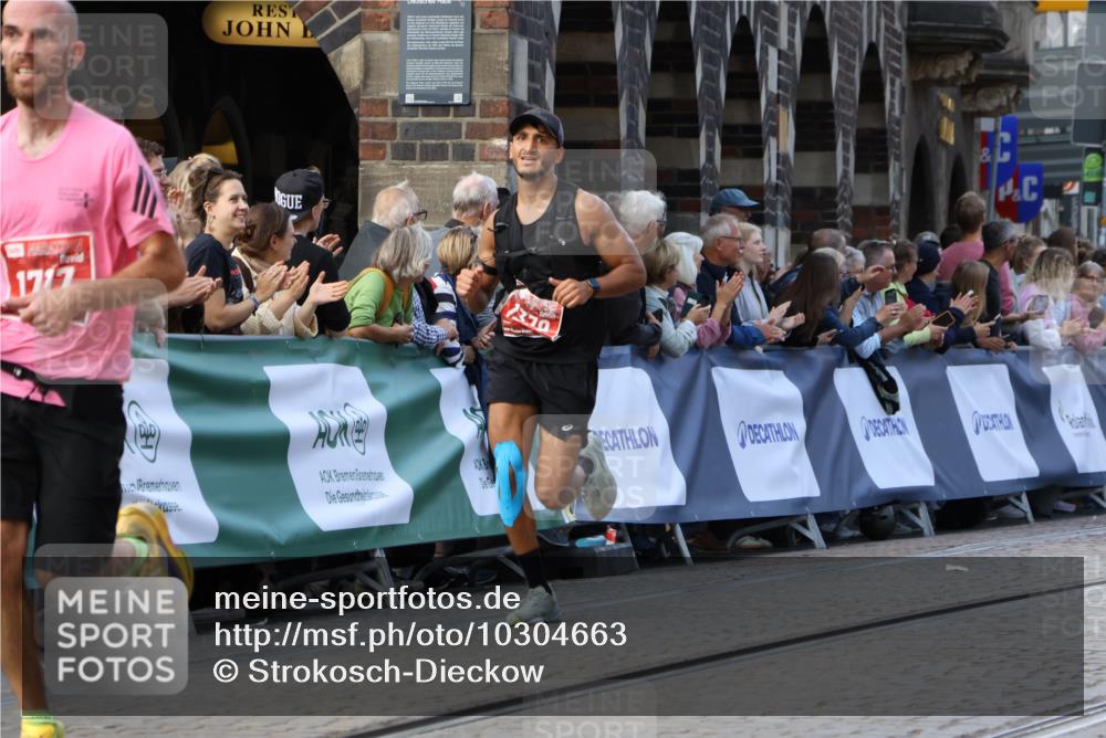 13.09.2026 - 21. swb-Marathon Bremen Strokosch-Dieckow http://msf.ph/oto/10304663 13.09.2026 12:58:41 Ziel 1379, 1472, 1604, 1717, 6198, 8311, 8394, 1576, 3624, 4847, 6929, 8065 meine-sportfotos.de