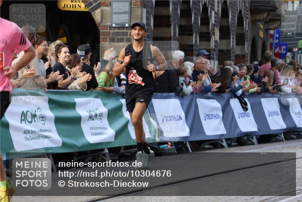 13.09.2026 - 21. swb-Marathon Bremen Strokosch-Dieckow http://msf.ph/oto/10304676 13.09.2026 12:58:41 Ziel 1379, 1472, 1604, 1717, 6198, 8311, 8394, 1576, 3624, 4847, 6929, 8065 meine-sportfotos.de