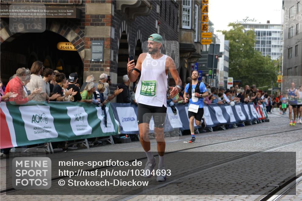13.09.2026 - 21. swb-Marathon Bremen Strokosch-Dieckow http://msf.ph/oto/10304693 13.09.2026 12:58:43 Ziel 1379, 1472, 1604, 1717, 6198, 8311, 8394, 1576, 3624, 4847, 6929, 8065 meine-sportfotos.de