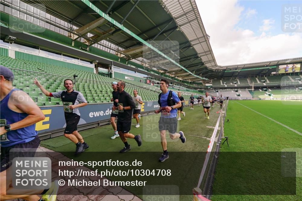 13.09.2026 - 21. swb-Marathon Bremen Michael Burmester http://msf.ph/oto/10304708 13.09.2026 12:53:42 Laufen im Stadion 102, 107, 145, 161, 189, 313, 376, 385, 461, 472, 481, 541, 560, 615, 616, 666, 675, 683, 696, 740, 755, 792, 816, 827, 982, 985, 987, 1033, 1056, 1076, 1207, 1252, 1297, 1419, 1433, 1445, 1468, 1528, 1542, 1551, 1631, 1646, 1658, 1664, 1704, 1707, 1814, 2007, 2043, 2055, 2203, 2280, 2350, 2362, 2401, 2422, 2454, 2480, 2498, 2499, 2623, 2701, 2767, 2820, 2824, 2858, 2882, 2913, 2962, 2971, 2997, 3054, 3085, 3149, 3236, 3336, 3357, 3362, 3413, 3448, 4283, 4605, 4651 meine-sportfotos.de