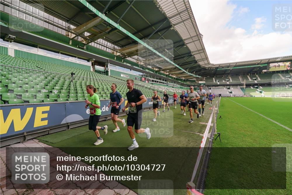 13.09.2026 - 21. swb-Marathon Bremen Michael Burmester http://msf.ph/oto/10304727 13.09.2026 12:53:46 Laufen im Stadion 102, 107, 145, 161, 189, 313, 376, 385, 461, 472, 481, 541, 560, 615, 616, 666, 675, 683, 696, 740, 755, 792, 816, 827, 982, 985, 987, 1033, 1056, 1076, 1207, 1252, 1297, 1419, 1433, 1445, 1468, 1528, 1542, 1551, 1631, 1646, 1658, 1664, 1704, 1707, 1814, 2007, 2043, 2055, 2203, 2280, 2350, 2362, 2401, 2422, 2454, 2480, 2499, 2623, 2701, 2767, 2801, 2820, 2824, 2858, 2882, 2913, 2962, 2971, 2997, 3012, 3054, 3149, 3236, 3336, 3357, 3362, 3413, 3448, 4605 meine-sportfotos.de