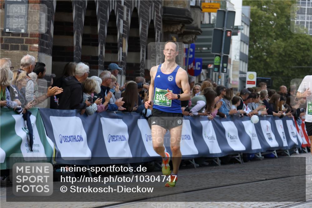13.09.2026 - 21. swb-Marathon Bremen Strokosch-Dieckow http://msf.ph/oto/10304747 13.09.2026 12:58:49 Ziel 346, 1472, 2049, 5672, 6198, 8311, 8394, 1118, 3624, 4399, 4847, 8065, 8994, 9120, 9329 meine-sportfotos.de