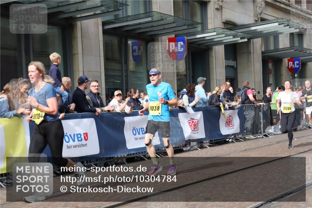 13.09.2026 - 21. swb-Marathon Bremen Strokosch-Dieckow http://msf.ph/oto/10304784 13.09.2026 10:52:47 Ziel 10284, 10304, 10448, 10585, 10714, 10863, 11012, 11238, 11282, 11386, 11575, 11766, 12019, 12170, 12369, 12398, 12461, 10193, 10339, 10652, 10734, 10761, 10812, 10827, 10906, 10958, 11002, 11038, 11109, 11144, 11350, 11362, 11597, 11604, 11605, 11669, 12338, 12361, 12399, 12439, 12533 meine-sportfotos.de