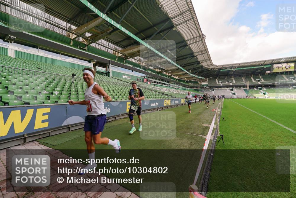 13.09.2026 - 21. swb-Marathon Bremen Michael Burmester http://msf.ph/oto/10304802 13.09.2026 12:53:59 Laufen im Stadion 102, 145, 161, 189, 201, 313, 376, 385, 461, 472, 481, 541, 560, 615, 616, 666, 675, 696, 740, 755, 816, 827, 982, 985, 987, 1053, 1056, 1076, 1207, 1252, 1297, 1419, 1433, 1445, 1468, 1528, 1542, 1551, 1631, 1646, 1658, 1664, 1704, 1707, 1814, 2007, 2043, 2055, 2203, 2280, 2350, 2362, 2390, 2401, 2422, 2454, 2499, 2623, 2701, 2733, 2801, 2820, 2824, 2858, 2870, 2882, 2913, 2962, 2971, 2997, 3012, 3054, 3149, 3206, 3236, 3241, 3356, 3357, 3362, 3413, 4605 meine-sportfotos.de