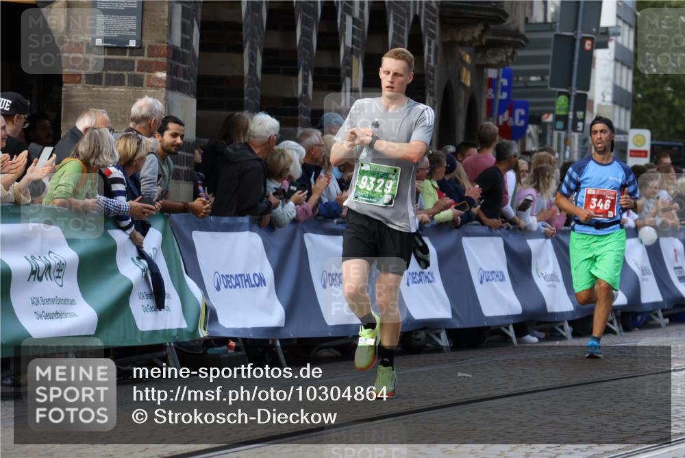 13.09.2026 - 21. swb-Marathon Bremen Strokosch-Dieckow http://msf.ph/oto/10304864 13.09.2026 12:58:56 Ziel 346, 2049, 5672, 6198, 8311, 8394, 1118, 1508, 3584, 3688, 4399, 6991, 8994, 9120, 9329 meine-sportfotos.de