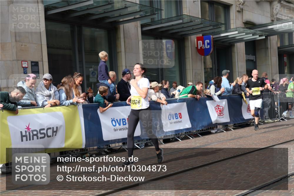 13.09.2026 - 21. swb-Marathon Bremen Strokosch-Dieckow http://msf.ph/oto/10304873 13.09.2026 10:52:49 Ziel 10284, 10304, 10448, 10585, 10714, 10863, 11012, 11238, 11282, 11386, 11575, 11766, 12040, 12170, 12275, 12369, 12398, 12461, 10193, 10304, 10339, 10652, 10734, 10812, 10827, 10906, 10958, 11002, 11038, 11109, 11144, 11350, 11362, 11597, 11604, 11605, 12019, 12338, 12361, 12399, 12439, 12533 meine-sportfotos.de