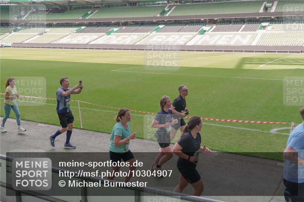 13.09.2026 - 21. swb-Marathon Bremen Michael Burmester http://msf.ph/oto/10304907 13.09.2026 13:36:16 Laufen im Stadion 444, 462, 491, 496, 590, 657, 799, 1015, 1132, 1135, 1279, 1280, 1321, 1396, 1432, 1620, 1726, 1762, 1887, 1934, 1951, 1965, 1974, 1977, 1992, 2078, 2227, 2335, 2578, 2639, 2650, 2688, 2789, 2842, 2894, 2933, 3090, 3161, 3169, 3178, 3179, 3191, 3299, 3303, 3406, 3408, 3463, 3472, 3498, 3555, 3570, 3573, 3588, 3640, 3731, 3779, 3801, 3839, 3904, 3985, 4084, 4145, 4200, 4210, 4290, 4464, 4500, 4546, 4561, 4801, 4880, 4967, 5000, 5034, 5182, 5332, 5461, 5679, 5818 meine-sportfotos.de