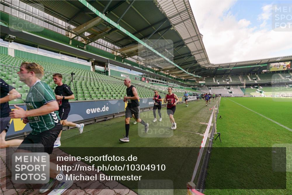 13.09.2026 - 21. swb-Marathon Bremen Michael Burmester http://msf.ph/oto/10304910 13.09.2026 12:54:26 Laufen im Stadion 145, 161, 189, 201, 313, 376, 385, 388, 461, 472, 481, 495, 541, 560, 615, 616, 666, 675, 696, 740, 755, 816, 827, 982, 985, 987, 1053, 1056, 1076, 1197, 1207, 1390, 1419, 1433, 1445, 1468, 1551, 1599, 1631, 1658, 1664, 1704, 1707, 1814, 2055, 2125, 2234, 2251, 2280, 2362, 2383, 2390, 2401, 2422, 2454, 2474, 2499, 2623, 2701, 2733, 2801, 2820, 2824, 2858, 2870, 2882, 2913, 2922, 2962, 2971, 2997, 3012, 3054, 3134, 3175, 3206, 3241, 3246, 3346, 3356, 3357, 3362, 3413, 3716 meine-sportfotos.de