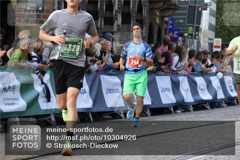 13.09.2026 - 21. swb-Marathon Bremen Strokosch-Dieckow http://msf.ph/oto/10304926 13.09.2026 12:58:58 Ziel 346, 2049, 5672, 6198, 6929, 8311, 8394, 1118, 1508, 1751, 3584, 3688, 4399, 6991, 8994, 9120, 9329 meine-sportfotos.de