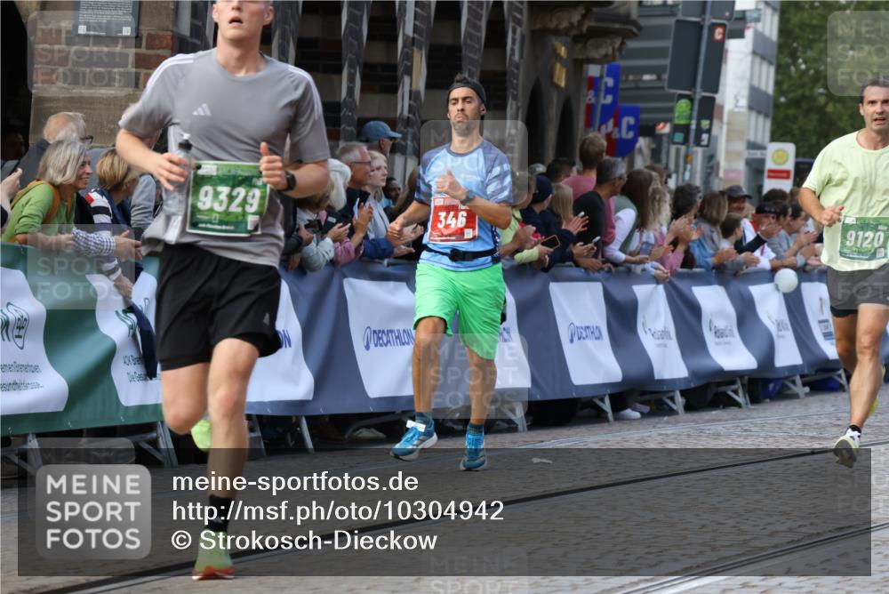 13.09.2026 - 21. swb-Marathon Bremen Strokosch-Dieckow http://msf.ph/oto/10304942 13.09.2026 12:58:58 Ziel 346, 2049, 5672, 6198, 6929, 8311, 8394, 1118, 1508, 1751, 3584, 3688, 4399, 6991, 8994, 9120, 9329 meine-sportfotos.de