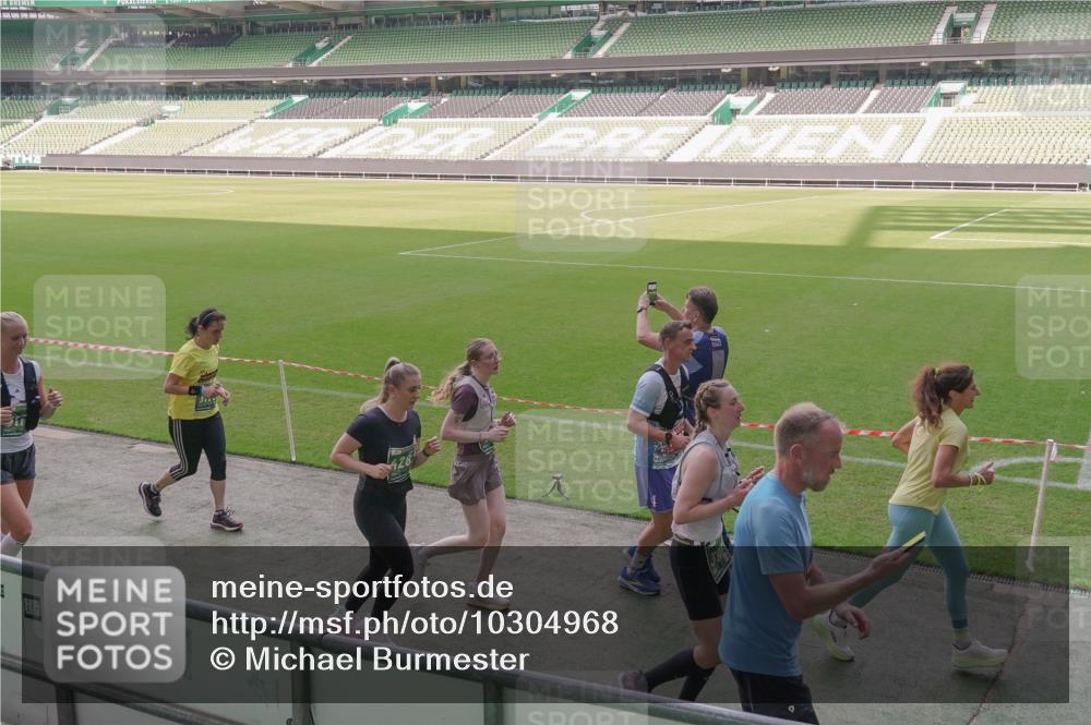 13.09.2026 - 21. swb-Marathon Bremen Michael Burmester http://msf.ph/oto/10304968 13.09.2026 13:36:19 Laufen im Stadion 444, 462, 491, 496, 590, 657, 799, 1015, 1132, 1135, 1279, 1280, 1396, 1432, 1620, 1726, 1762, 1887, 1934, 1951, 1965, 1974, 1977, 1992, 2078, 2227, 2335, 2578, 2639, 2650, 2688, 2789, 2842, 2892, 2894, 2933, 3090, 3161, 3169, 3178, 3191, 3299, 3303, 3406, 3408, 3463, 3472, 3498, 3555, 3570, 3573, 3588, 3640, 3731, 3779, 3801, 3839, 3904, 3985, 4084, 4145, 4200, 4210, 4290, 4464, 4500, 4538, 4546, 4561, 4801, 4880, 4967, 5000, 5034, 5182, 5332, 5461, 5679, 5818 meine-sportfotos.de