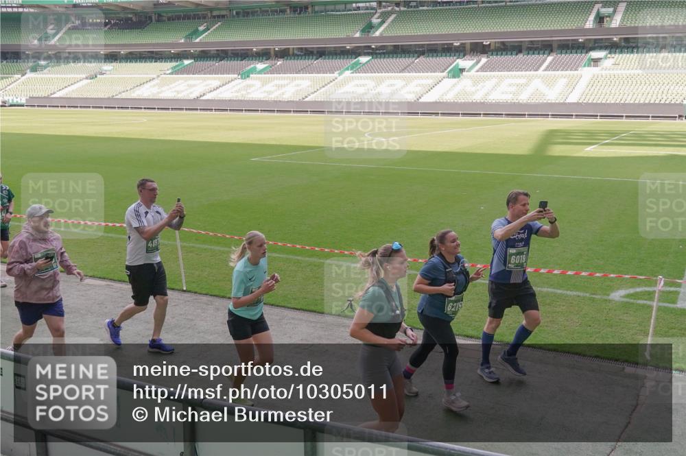 13.09.2026 - 21. swb-Marathon Bremen Michael Burmester http://msf.ph/oto/10305011 13.09.2026 13:36:22 Laufen im Stadion 444, 462, 491, 496, 590, 657, 799, 1015, 1132, 1135, 1279, 1396, 1432, 1620, 1726, 1762, 1887, 1934, 1951, 1965, 1974, 1977, 2078, 2227, 2335, 2578, 2639, 2650, 2688, 2789, 2842, 2892, 2894, 2933, 3090, 3161, 3169, 3178, 3191, 3299, 3303, 3406, 3408, 3463, 3472, 3498, 3555, 3570, 3573, 3588, 3640, 3731, 3779, 3801, 3839, 3985, 4084, 4145, 4200, 4210, 4290, 4464, 4500, 4538, 4546, 4561, 4801, 4880, 4967, 5000, 5034, 5182, 5332, 5461, 5679, 5818 meine-sportfotos.de