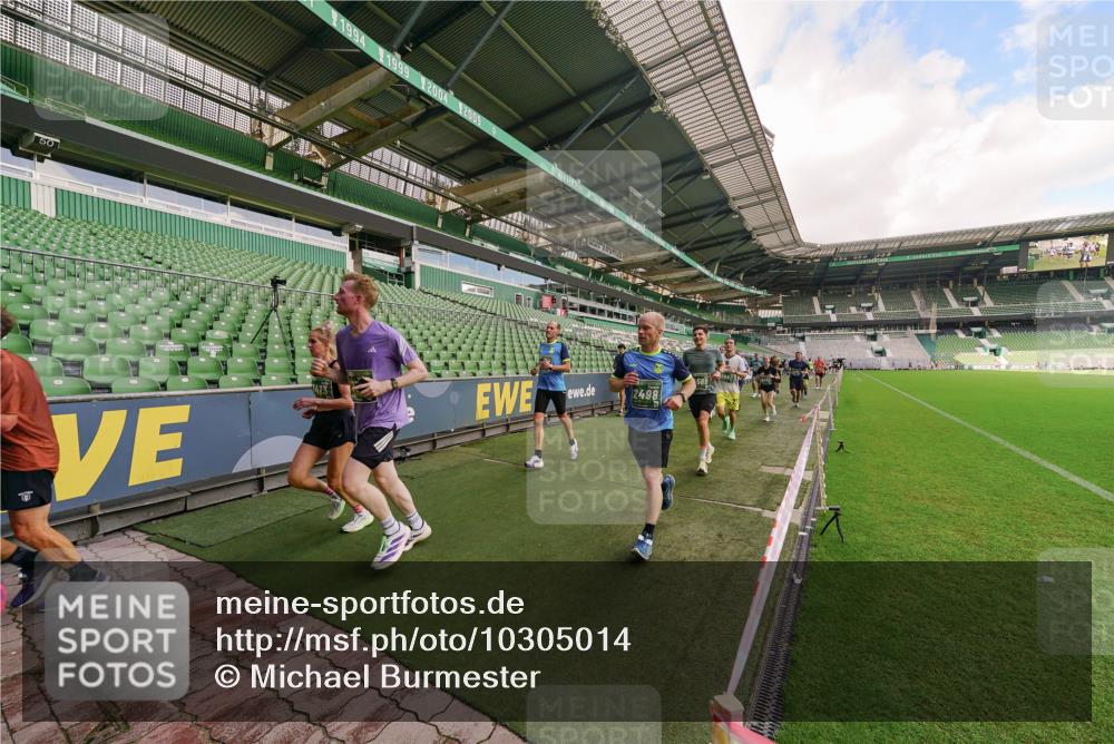 13.09.2026 - 21. swb-Marathon Bremen Michael Burmester http://msf.ph/oto/10305014 13.09.2026 12:54:48 Laufen im Stadion 161, 189, 201, 205, 313, 376, 385, 388, 461, 472, 481, 495, 541, 560, 615, 616, 666, 675, 696, 740, 816, 827, 913, 982, 1053, 1076, 1197, 1207, 1390, 1419, 1468, 1551, 1599, 1631, 1658, 1707, 1814, 2055, 2125, 2234, 2251, 2280, 2319, 2362, 2383, 2390, 2401, 2422, 2454, 2474, 2499, 2623, 2701, 2733, 2801, 2824, 2870, 2882, 2913, 2922, 2962, 2971, 2997, 3012, 3054, 3057, 3134, 3175, 3206, 3241, 3246, 3346, 3356, 3357, 3413, 3706, 3716, 3836, 4137, 6106 meine-sportfotos.de