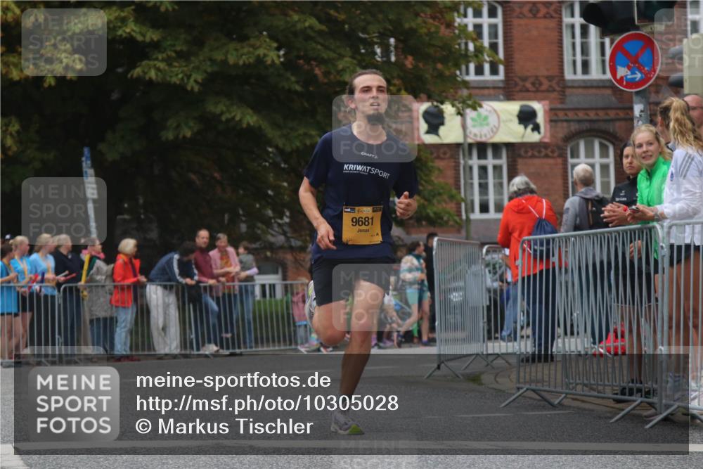 13.09.2026 - Kiel Lauf Markus Tischler http://msf.ph/oto/10305028 13.09.2026 10:20:42 Fleethörn 9681 meine-sportfotos.de