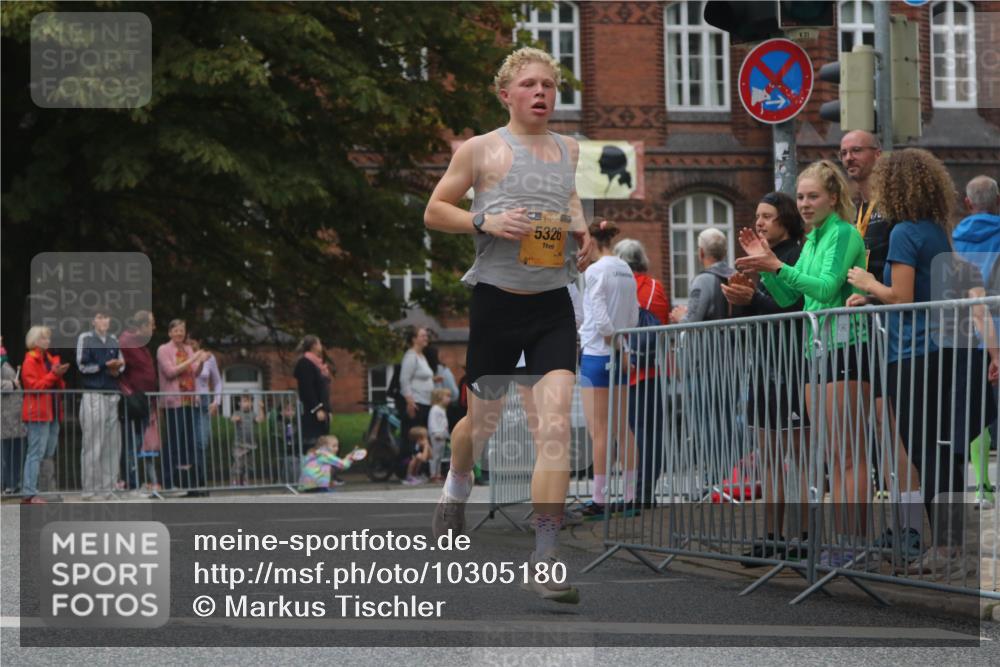 13.09.2026 - Kiel Lauf Markus Tischler http://msf.ph/oto/10305180 13.09.2026 10:21:33 Fleethörn 5326, 000, 44, 31 meine-sportfotos.de